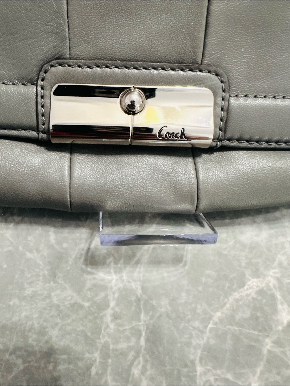 Coach Kristin GRAY Leather Wristlet Clutch Bag Charm & Leather Strap Satin Lined - Picture 2 of 7
